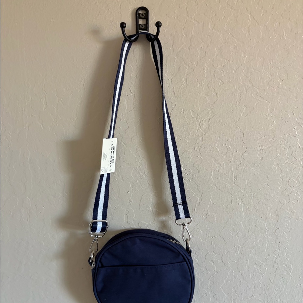 Max Studio Navy Blue Kids Round Bag